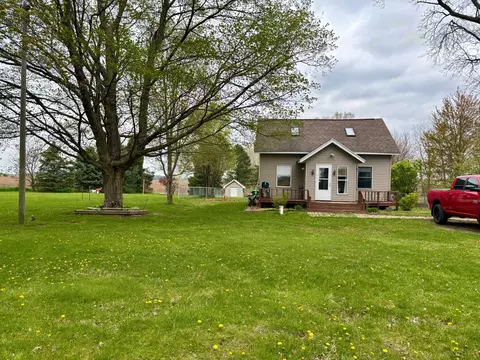 28470 Pleasant Rd, Mendon, MI 49072