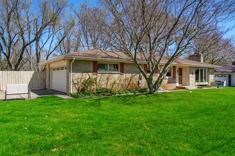 2001 Helen Ave, Portage, MI 49002