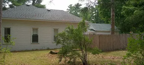 800 Livingston St, Elk Rapids, MI 49629