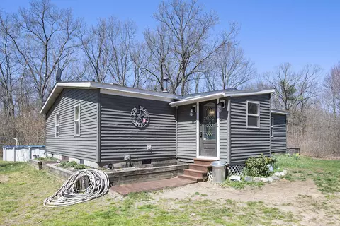 4951 118th Ave, Fennville, MI 49408