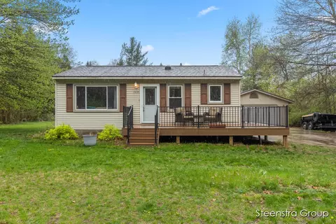 11635 Cobb Lake Rd, Middleville, MI 49333