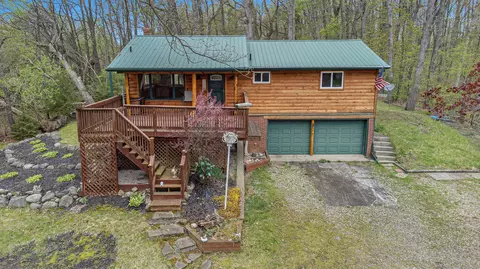 12573 Grosshans Rd, Stockbridge, MI 49285
