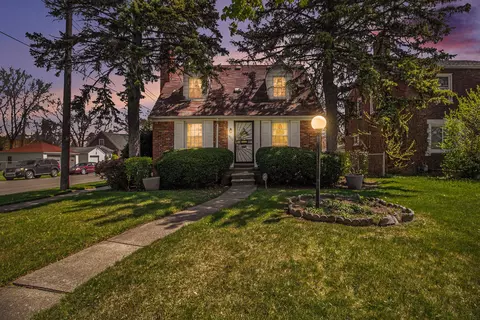 16776 Fenmore St, Detroit, MI 48235