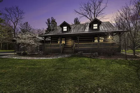 6060 Division St, Newaygo, MI 49337 photo 2