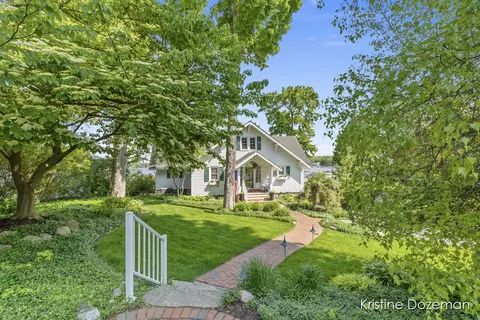 7287 Belding Rd NE, Rockford, MI 49341
