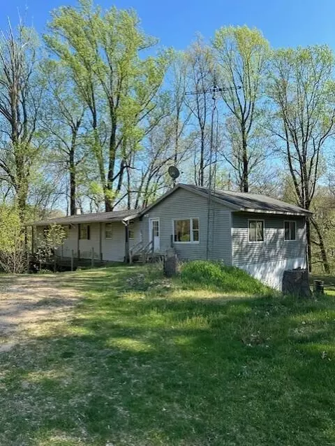 3401 Duncan Rd, Benton Harbor, MI 49022