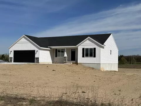 3049 E Peach Ct, Kent City, MI 49330