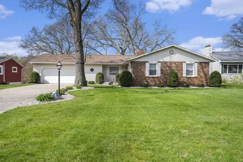 661 W Wedgewood Dr, Muskegon, MI 49445