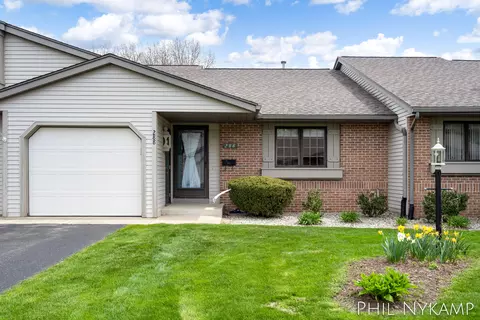 288 Harvest Ln #78, Holland, MI 49423