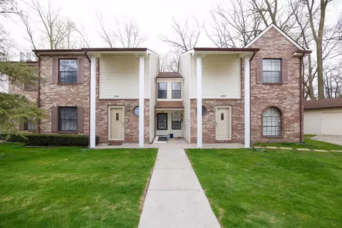 35815 Castlewood Ct, Westland, MI 48185