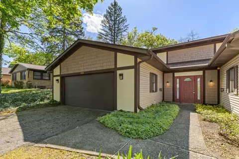 901 N Avenue Ave NE #A, Grand Rapids, MI 49503