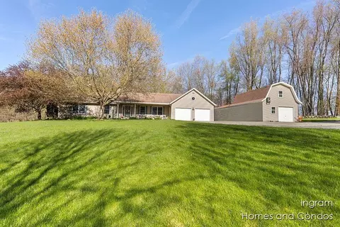 8295 Morse Lake Ave SE, Alto, MI 49302