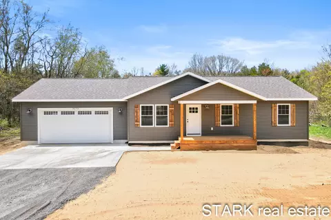 3575 Cloverville Rd, Fruitport, MI 49415