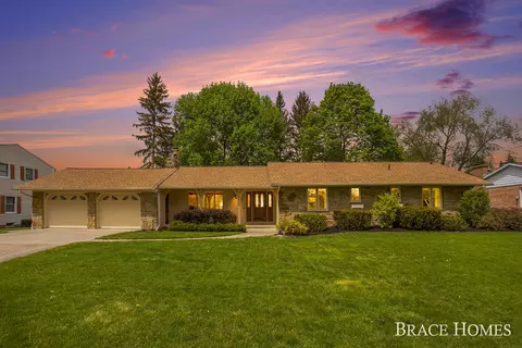 2115 Milford St NW, Grand Rapids, MI 49504