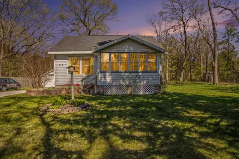 314 N Mill Iron Rd, Muskegon, MI 49442
