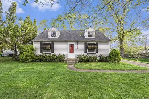 4253 52nd St SW, Wyoming, MI 49418