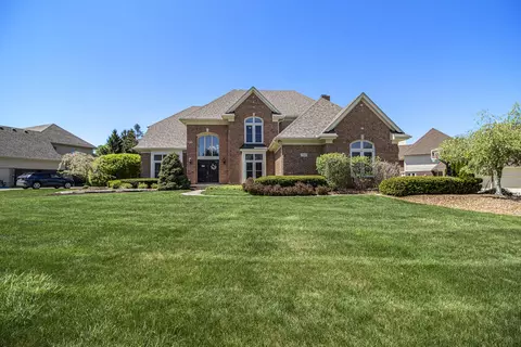 17600 Rolling Woods Circle Cir, Northville, MI 48168