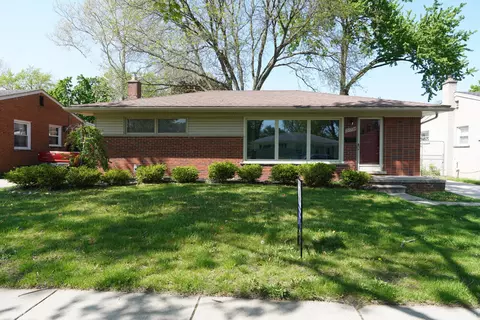 31736 Delaware St, Livonia, MI 48150