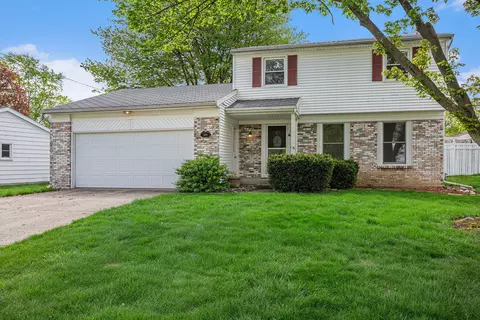 5450 Edgelawn Dr SE, Kentwood, MI 49508