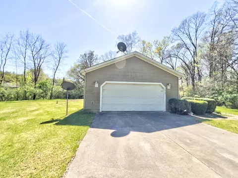 10135 Anthony Dr, Jackson, MI 49201 photo 4
