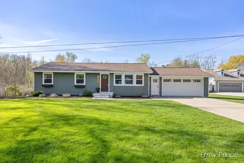 4640 Fennessy St SW, Grand Rapids, MI 49534