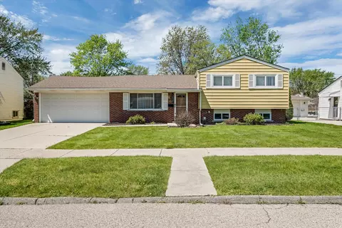 12058 Averill Dr, Sterling Heights, MI 48313