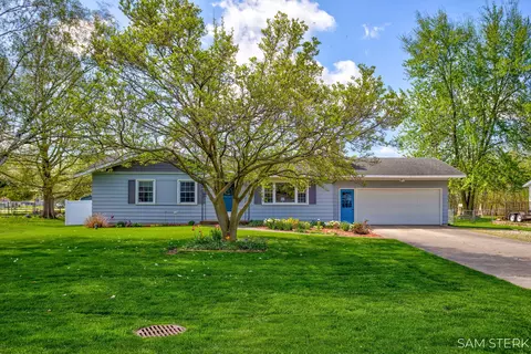 1108 Janice St, Wayland, MI 49348