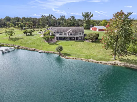 9511 Bird Lake Rd S, Osseo, MI 49266