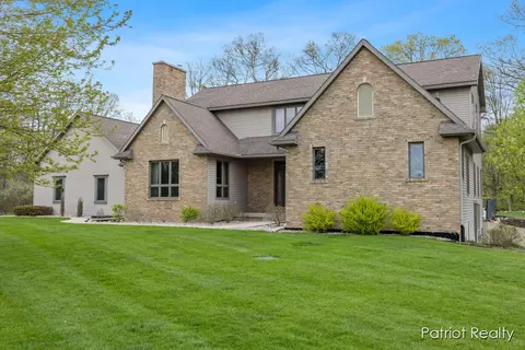 10628 Baldwin Rd, Greenville, MI 48838