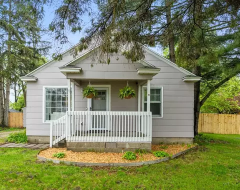 50 Hyacinth St SW, Grand Rapids, MI 49548