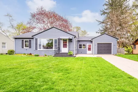 1865 Broadway, Benton Harbor, MI 49022