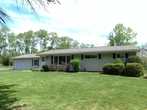 2713 E Yukon Dr, St. Joseph, MI 49085