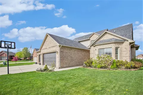 56627 Ruby Dr, Macomb, MI 48042 photo 5