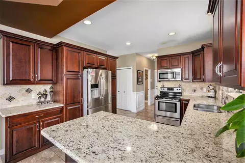 56627 Ruby Dr, Macomb, MI 48042 photo 15