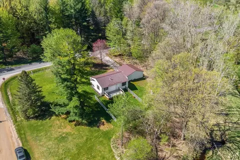 6979 Howe Rd, Bath, MI 48808 photo 22