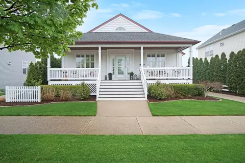611 Brookstone St, Holland, MI 49423