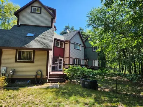 6771 E Tyler Rd, Twin Lake, MI 49457