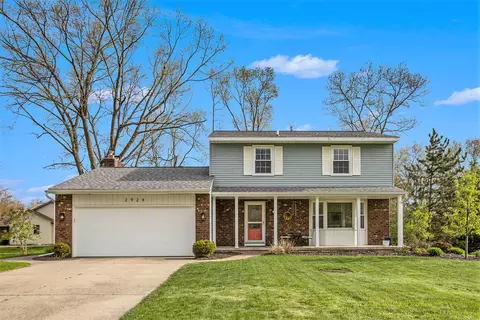 2924 Wausaukee Dr NE, Grand Rapids, MI 49525