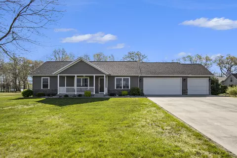 67735 Black Run Way, Constantine, MI 49042 photo 2