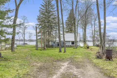1910 Wolf Lake Dr, Baldwin, MI 49304 photo 6