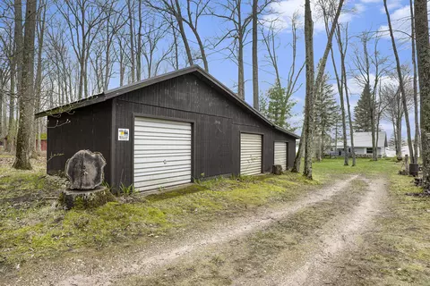 1910 Wolf Lake Dr, Baldwin, MI 49304 photo 36