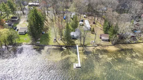 1910 Wolf Lake Dr, Baldwin, MI 49304 photo 5