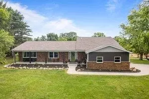 8137 Schneider Rd, Manchester, MI 48158
