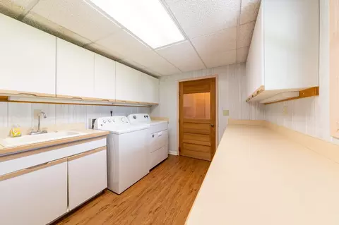 10015 Romaine St, Romulus, MI 48174 photo 16