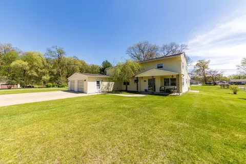 10015 Romaine St, Romulus, MI 48174 photo 3
