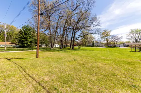 10015 Romaine St, Romulus, MI 48174 photo 12