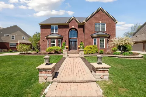 48998 Ivybridge Way, Canton, MI 48187