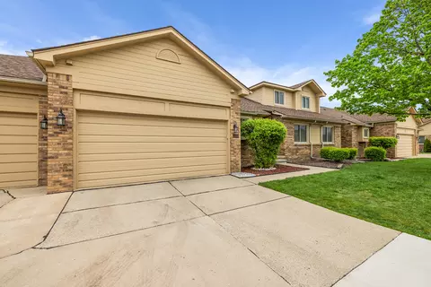 15255 Windmill Dr, Macomb, MI 48044 photo 3
