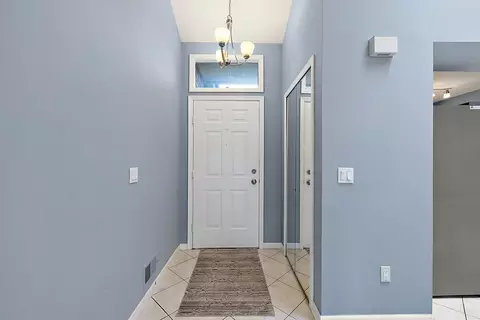 15255 Windmill Dr, Macomb, MI 48044 photo 9