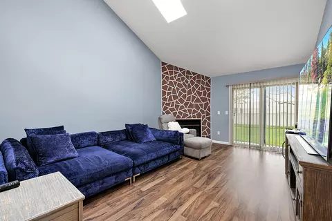 15255 Windmill Dr, Macomb, MI 48044 photo 10